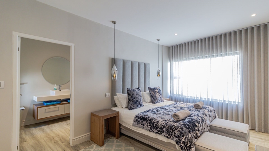 6 Bedroom Property for Sale in Myburgh Park Western Cape